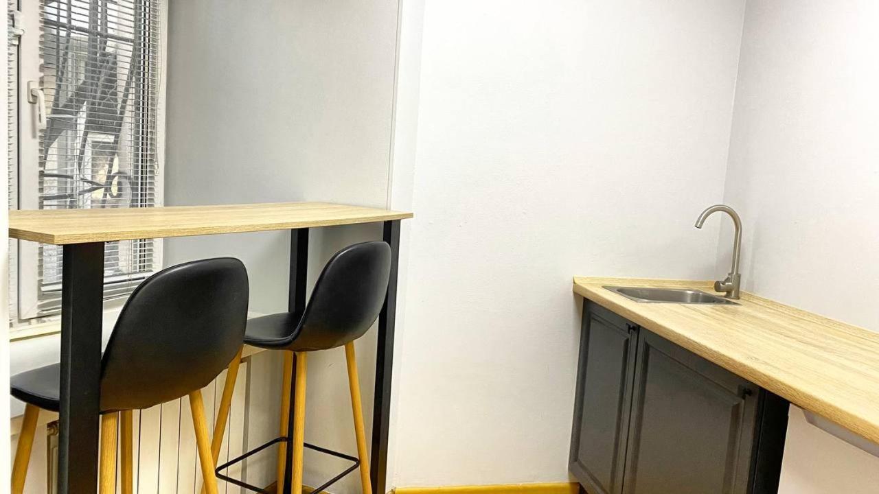 Uneed Rooms M1 Kyjev Exteriér fotografie